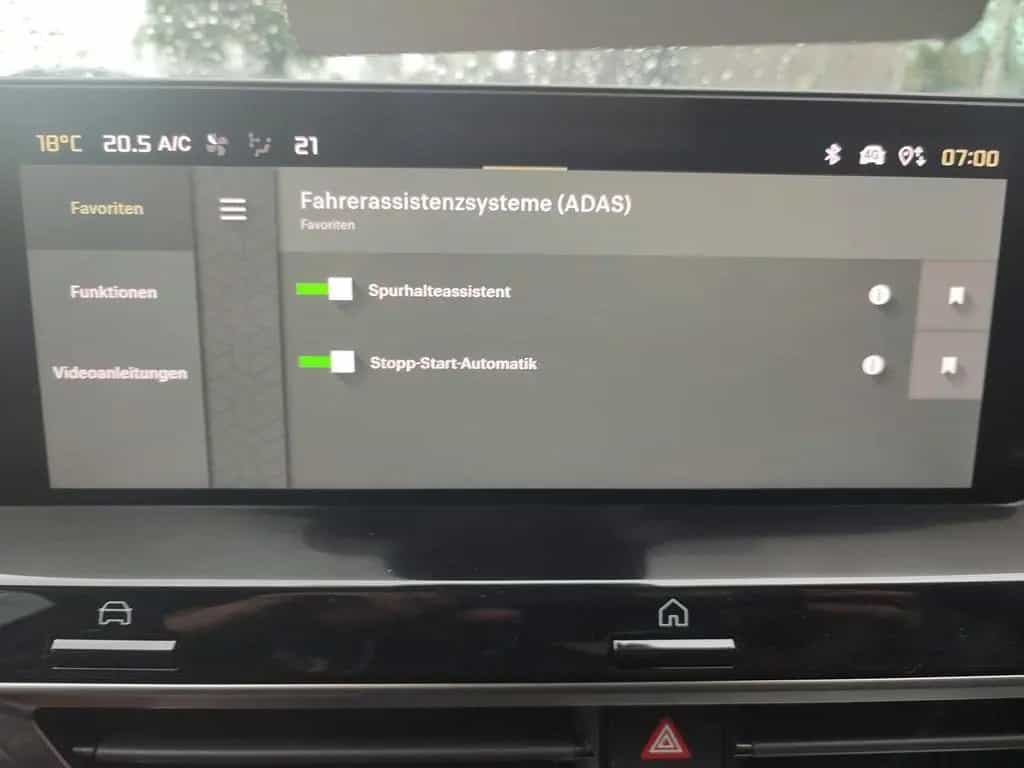 Citroën C4 Max *HEAD-UP*NAVI*LEDER*KAMERA* 10/2023-photo-17