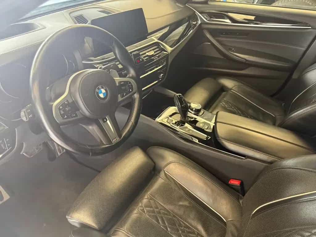 BMW M550 i M-Paket xDrive HeadUp Soft-Close Schiebed. 12/2017-photo-12
