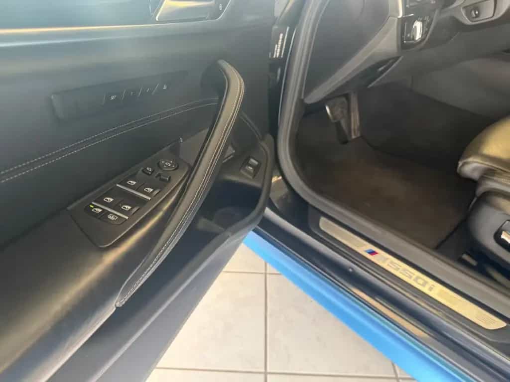 BMW M550 i M-Paket xDrive HeadUp Soft-Close Schiebed. 12/2017-photo-14