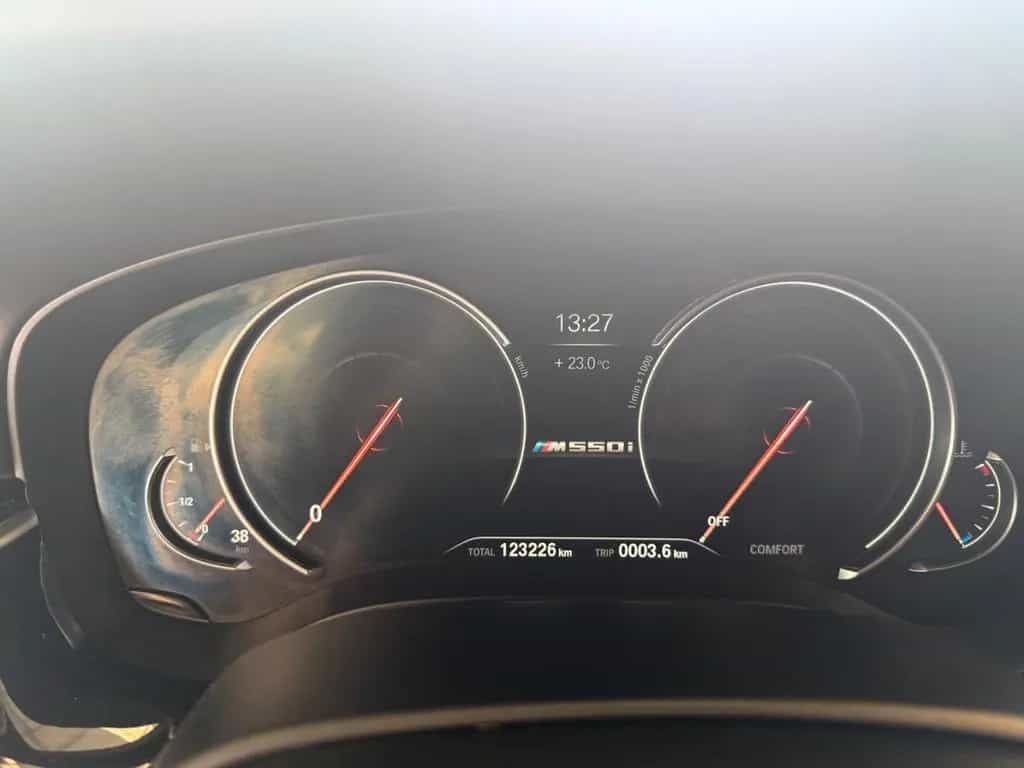 BMW M550 i M-Paket xDrive HeadUp Soft-Close Schiebed. 12/2017-photo-29