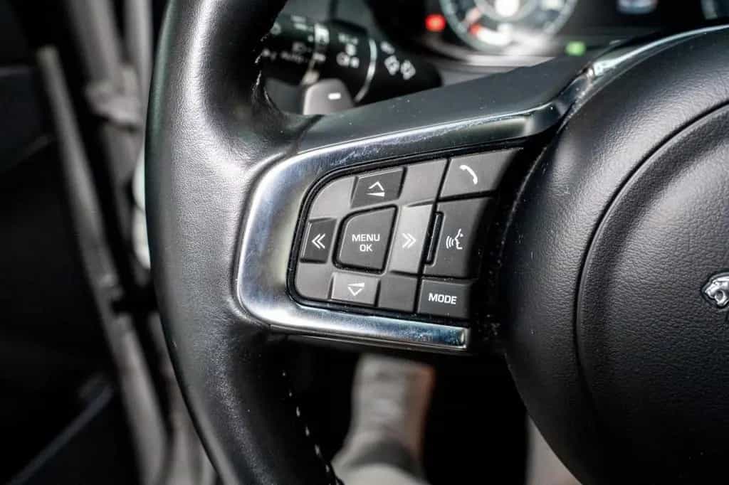 Jaguar E-Pace 2.0 D R-Dynamic S AWD Autom. NAVI LED RFK 02/2021-photo-19