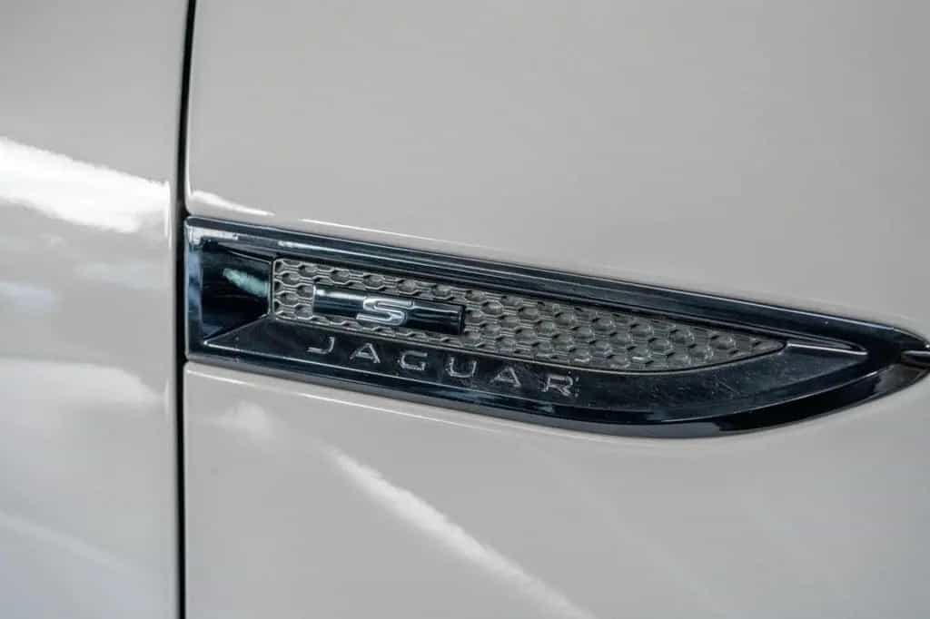 Jaguar E-Pace 2.0 D R-Dynamic S AWD Autom. NAVI LED RFK 02/2021-photo-24
