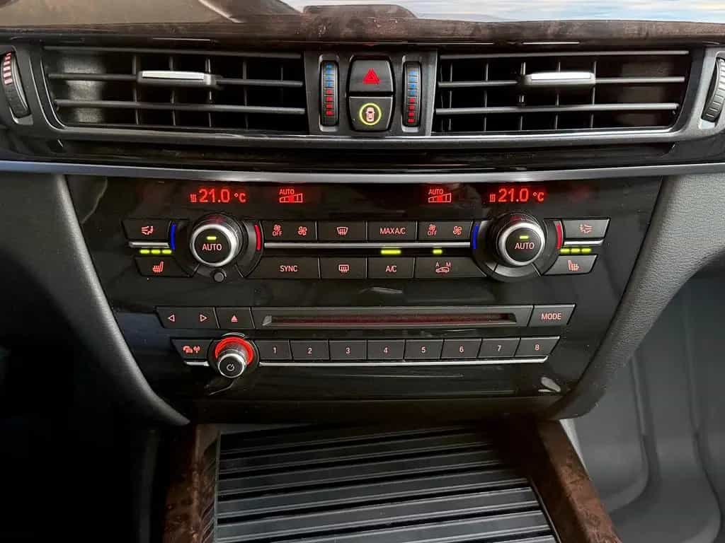 BMW X5 40d xD 360° HeadUp LED Navi Assistentsysteme 04/2016-photo-12