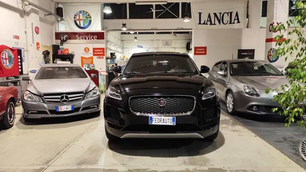 Jaguar E-Pace 2.0D 150 CV S -N1 - iva esposta 08/2020-photo-1