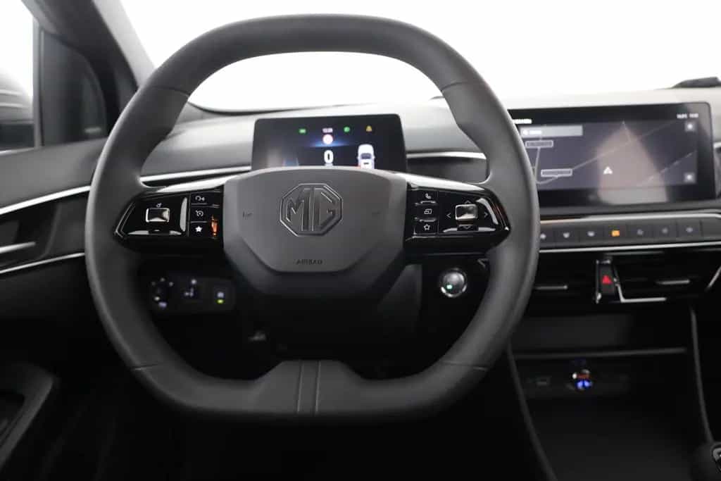 MG MG3 1.5 LED Navi Kamera 08/2025-photo-13