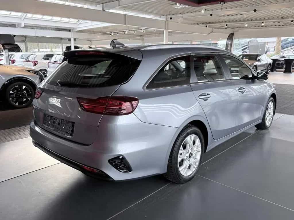Kia Ceed SW 1.5T DCT7 JBL Sound Edition 11/2022-photo-2