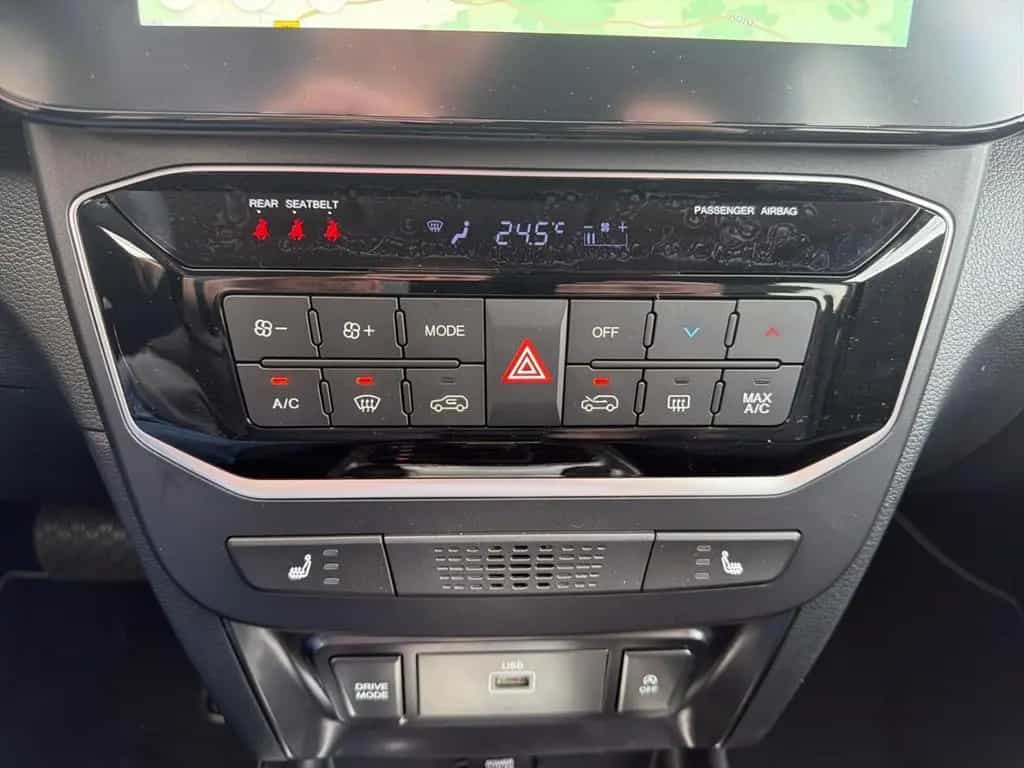 KGM Tivoli Essential: NAVI, SHZ, Dig. Cockpit, Spurh null-photo-12