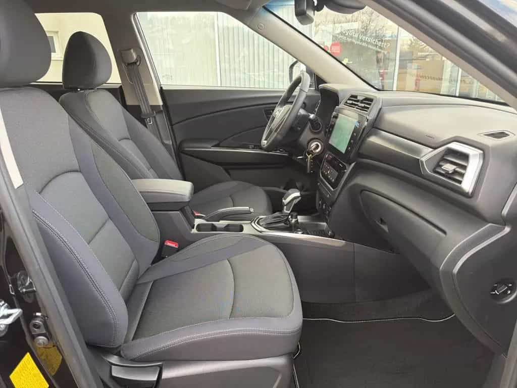 KGM Tivoli Essential: NAVI, SHZ, Dig. Cockpit, Spurh null-photo-5