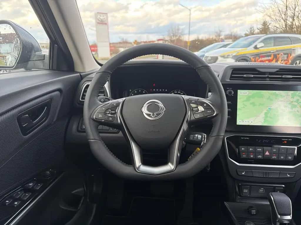 KGM Tivoli Essential: NAVI, SHZ, Dig. Cockpit, Spurh null-photo-8