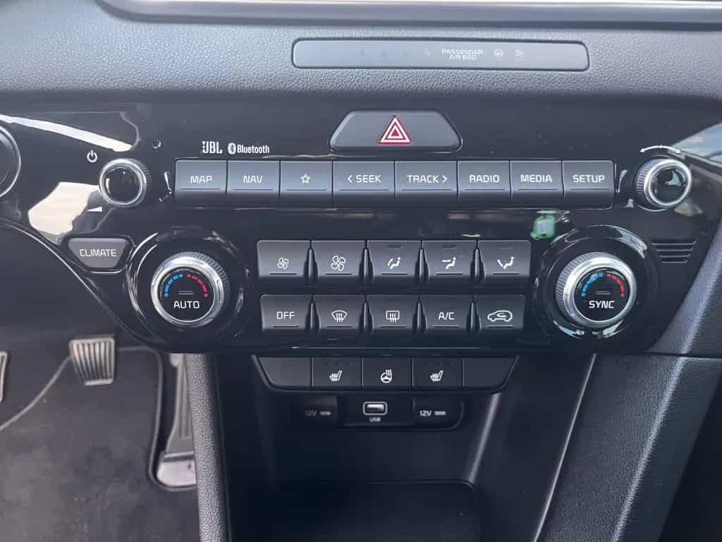 Kia Sportage 1.6 GDI 2WD Black Edition 12/2021-photo-9