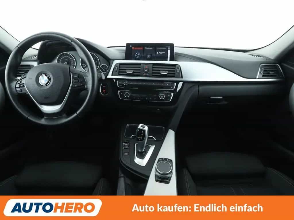 BMW 3 Series 320d EfficientDynamics Sport Line Aut.*NAVI*LED* 05/2019-photo-11