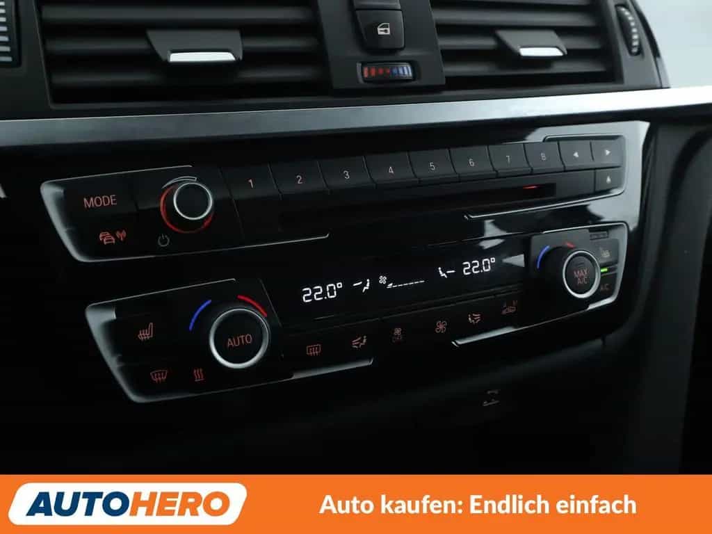 BMW 3 Series 320d EfficientDynamics Sport Line Aut.*NAVI*LED* 05/2019-photo-21