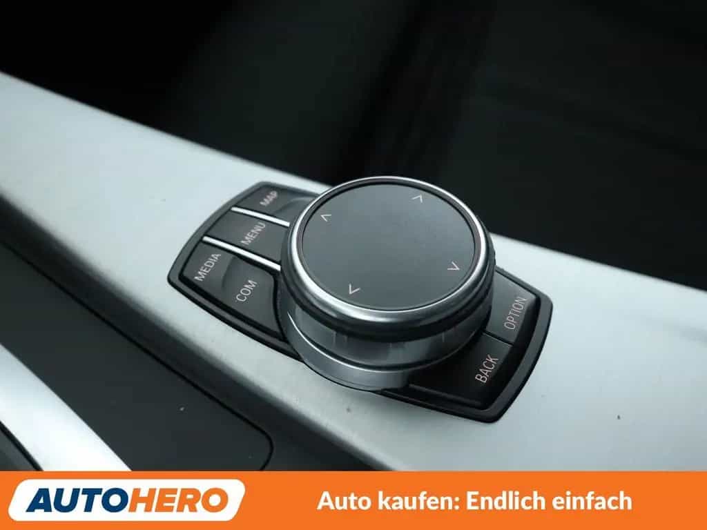 BMW 3 Series 320d EfficientDynamics Sport Line Aut.*NAVI*LED* 05/2019-photo-24