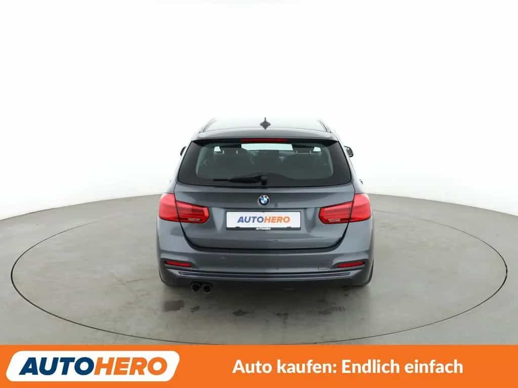 BMW 3 Series 320d EfficientDynamics Sport Line Aut.*NAVI*LED* 05/2019-photo-4