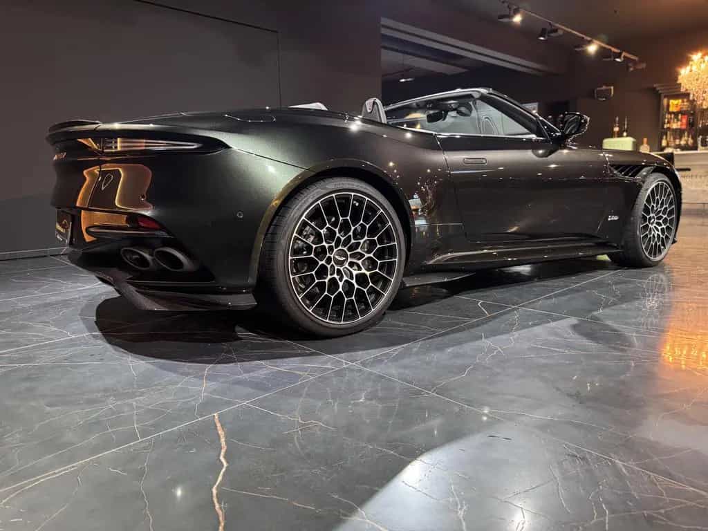 Aston Martin DBS 770 Ultimate Volante 1of199 Dt. Auto*u-frei 11/2023-photo-7