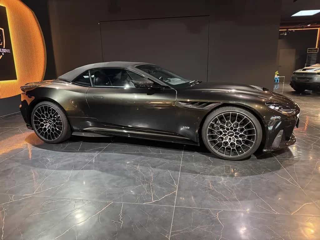 Aston Martin DBS 770 Ultimate Volante 1of199 Dt. Auto*u-frei 11/2023-photo-9