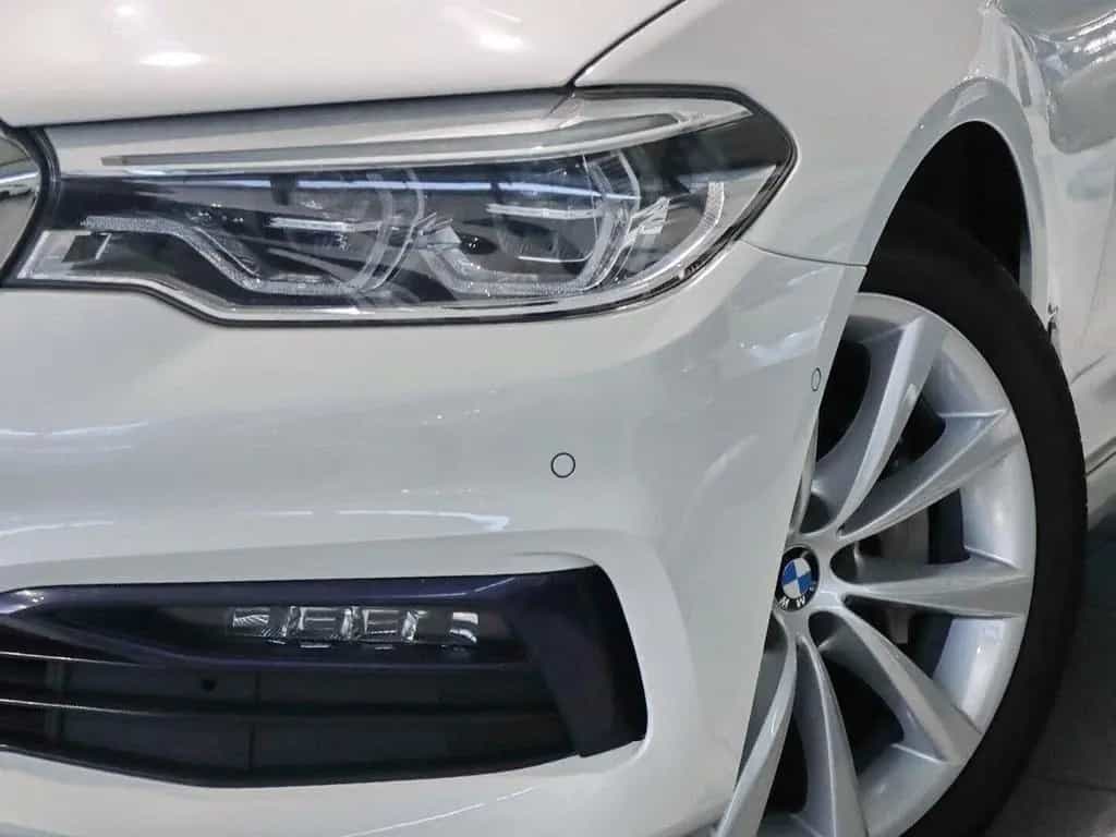 BMW 5 Series 530d Sport Line "Limousine" AHK Head-Up 10/2018-photo-3