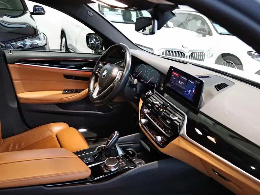 BMW 5 Series 530d Sport Line "Limousine" AHK Head-Up 10/2018-photo-6