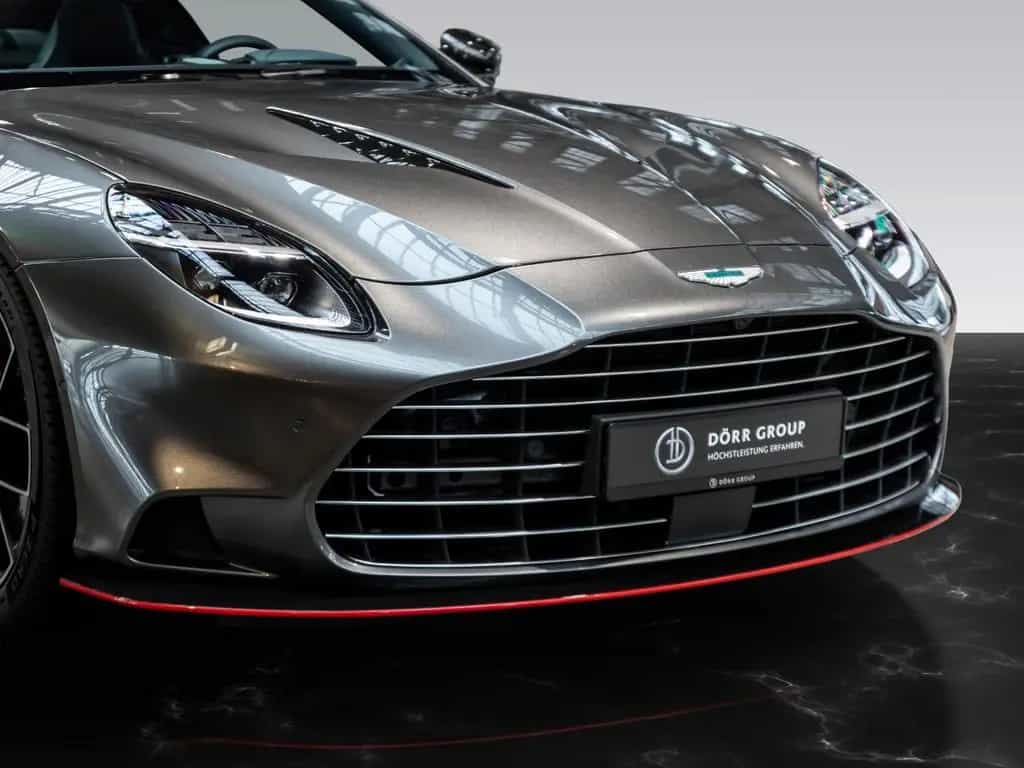 Aston Martin Vanquish | Full Spec | Full Carbon Exterior 03/2025-photo-11