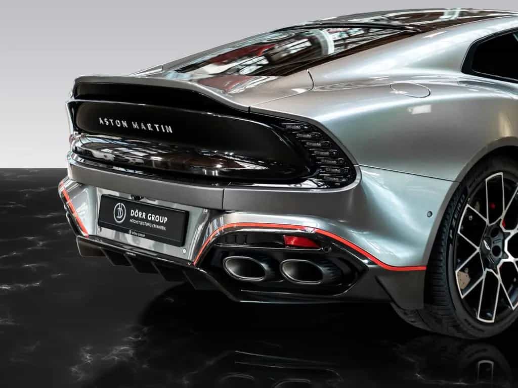 Aston Martin Vanquish | Full Spec | Full Carbon Exterior 03/2025-photo-12
