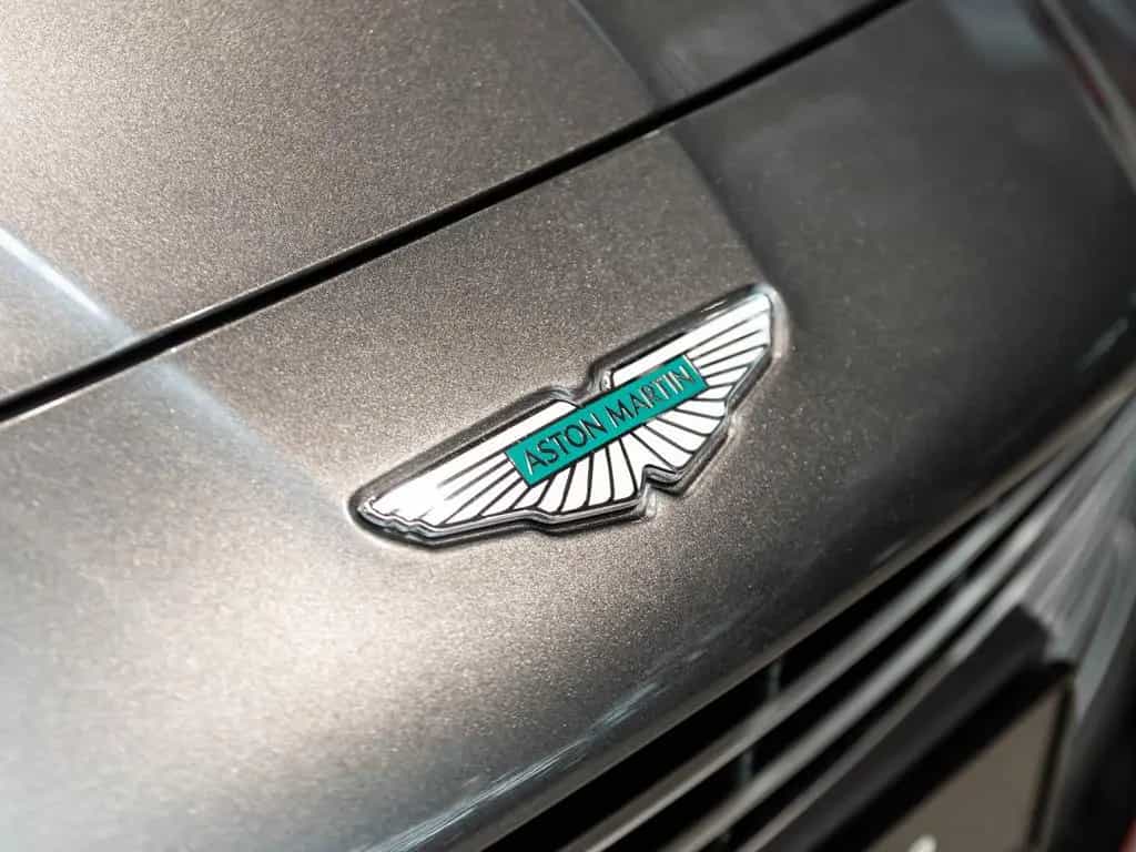 Aston Martin Vanquish | Full Spec | Full Carbon Exterior 03/2025-photo-16