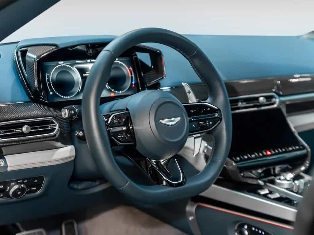 Aston Martin Vanquish | Full Spec | Full Carbon Exterior 03/2025-photo-19