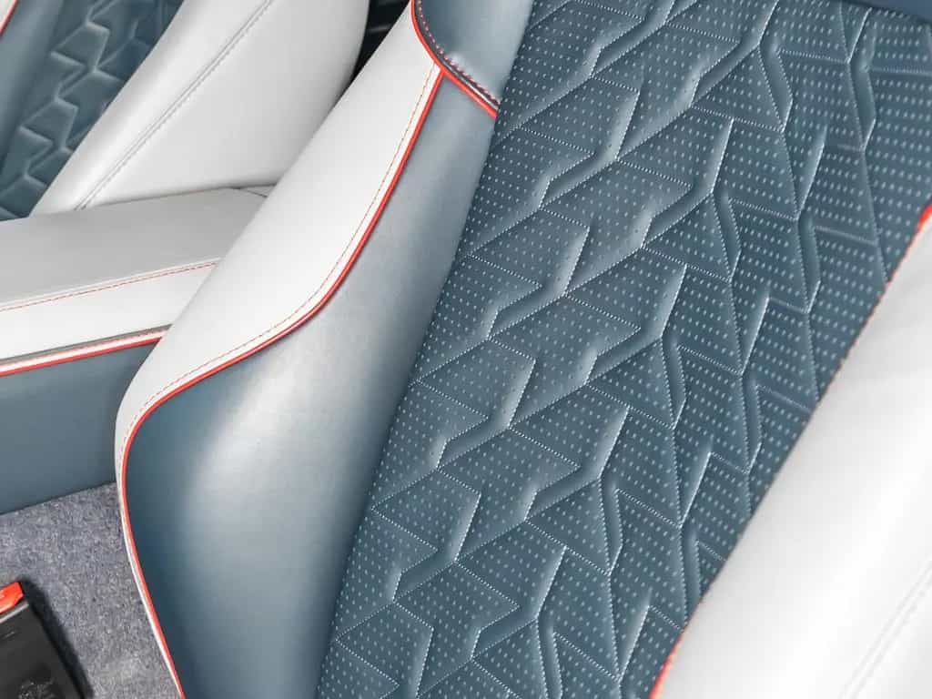 Aston Martin Vanquish | Full Spec | Full Carbon Exterior 03/2025-photo-20