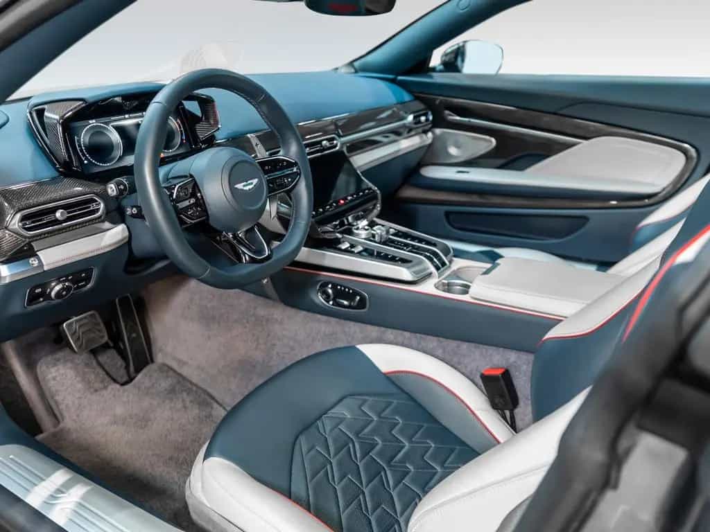Aston Martin Vanquish | Full Spec | Full Carbon Exterior 03/2025-photo-5