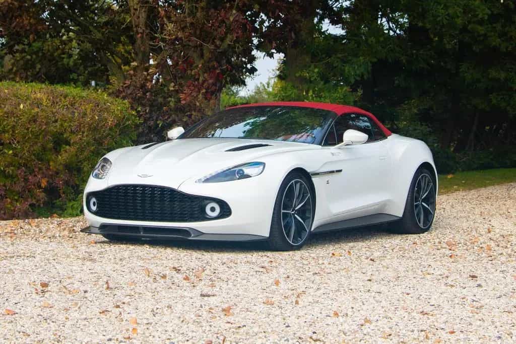 Aston Martin Vanquish Zagato Volante 12/2017-photo-14