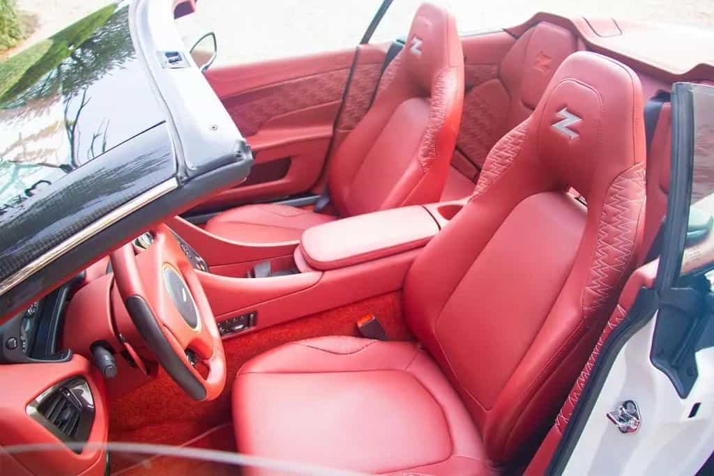 Aston Martin Vanquish Zagato Volante 12/2017-photo-26