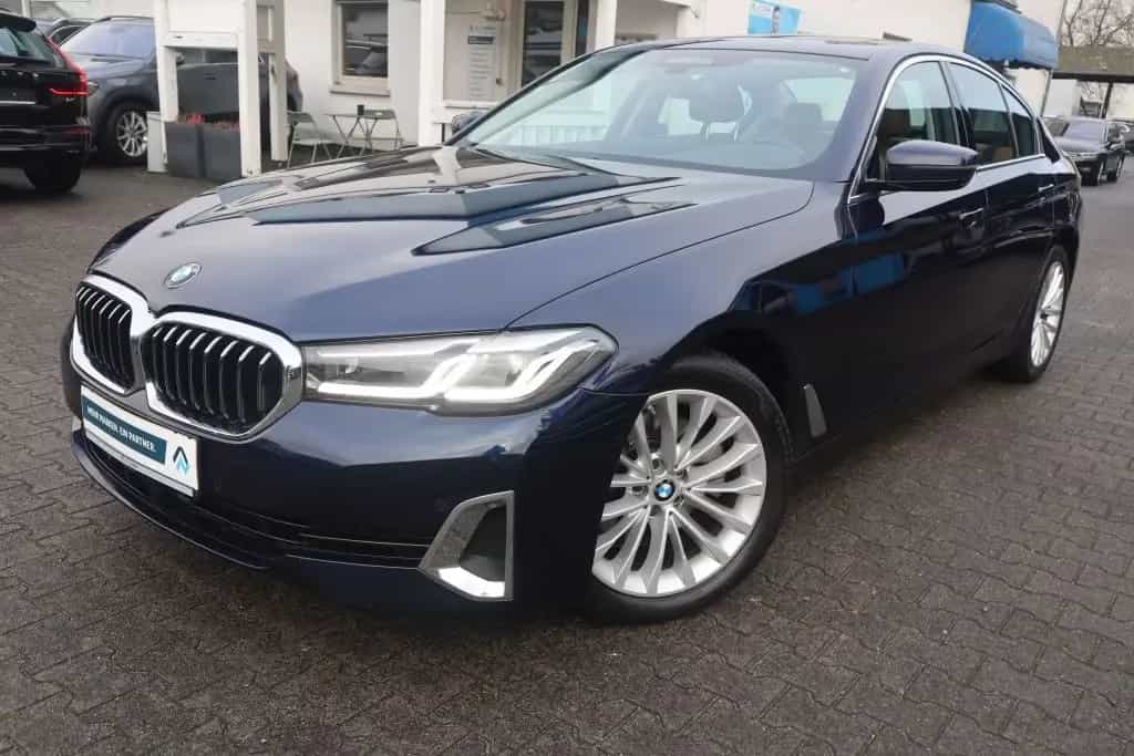 BMW 5 Series 520d Aut. Luxury Line|NAVIGATION|R-CAM|LEDER| 09/2020-photo-0