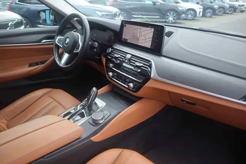 BMW 5 Series 520d Aut. Luxury Line|NAVIGATION|R-CAM|LEDER| 09/2020-photo-12
