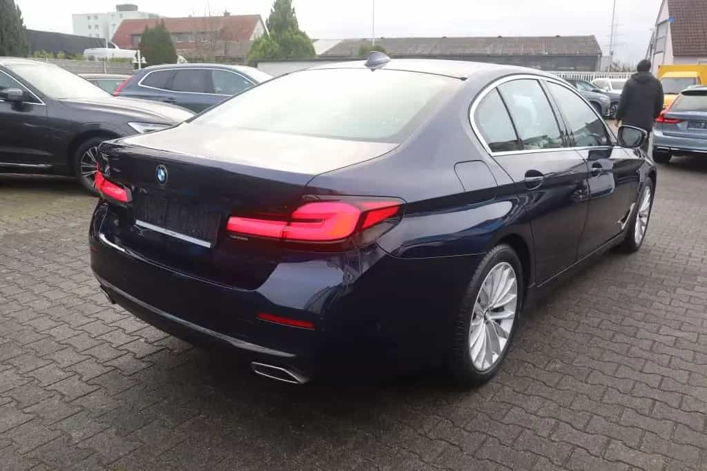 BMW 5 Series 520d Aut. Luxury Line|NAVIGATION|R-CAM|LEDER| 09/2020-photo-6