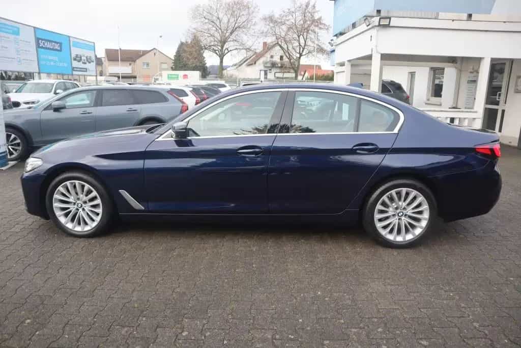 BMW 5 Series 520d Aut. Luxury Line|NAVIGATION|R-CAM|LEDER| 09/2020-photo-9
