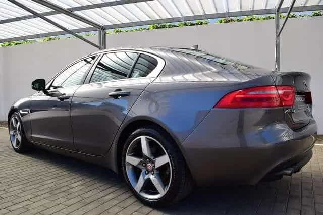 Jaguar XE 2.0 D 180 cv Automatica Prestige 09/2015-photo-3
