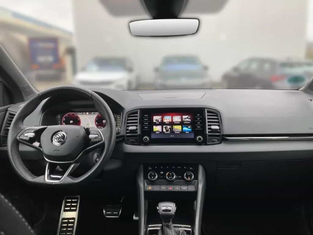 Skoda Karoq Sportline 1.5 TSI DSG Navi AHK PDC v+h LED 08/2024-photo-10