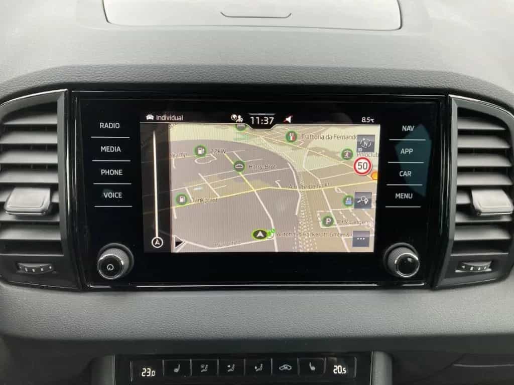Skoda Karoq Sportline 1.5 TSI DSG Navi AHK PDC v+h LED 08/2024-photo-14