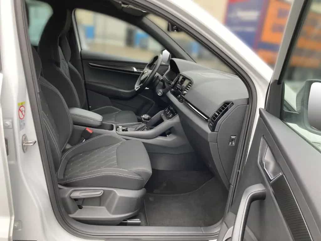 Skoda Karoq Sportline 1.5 TSI DSG Navi AHK PDC v+h LED 08/2024-photo-15