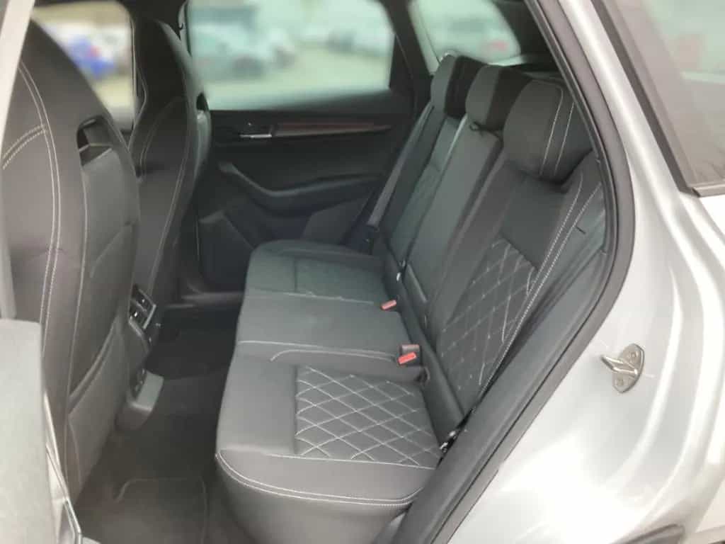 Skoda Karoq Sportline 1.5 TSI DSG Navi AHK PDC v+h LED 08/2024-photo-16