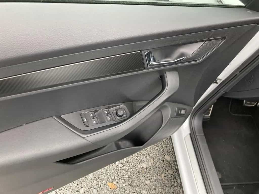 Skoda Karoq Sportline 1.5 TSI DSG Navi AHK PDC v+h LED 08/2024-photo-8