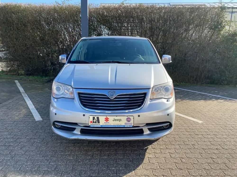 Lancia Voyager CRD 2.8 05/2012-photo-1