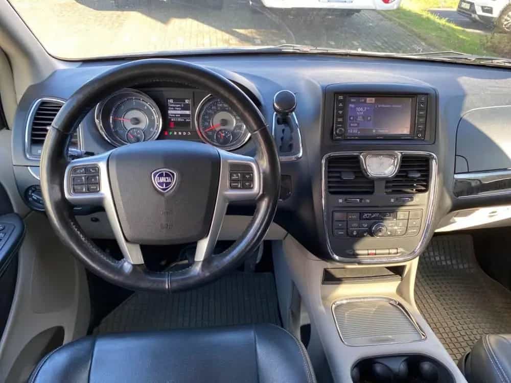 Lancia Voyager CRD 2.8 05/2012-photo-11