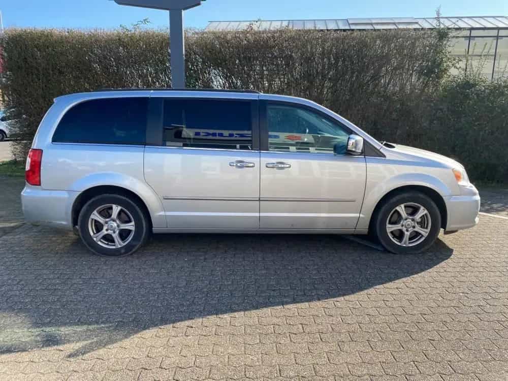 Lancia Voyager CRD 2.8 05/2012-photo-2