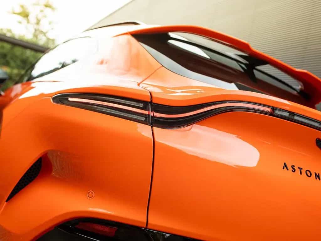 Aston Martin DBX 707 | NEW | VAT | Synapse Orange null-photo-14