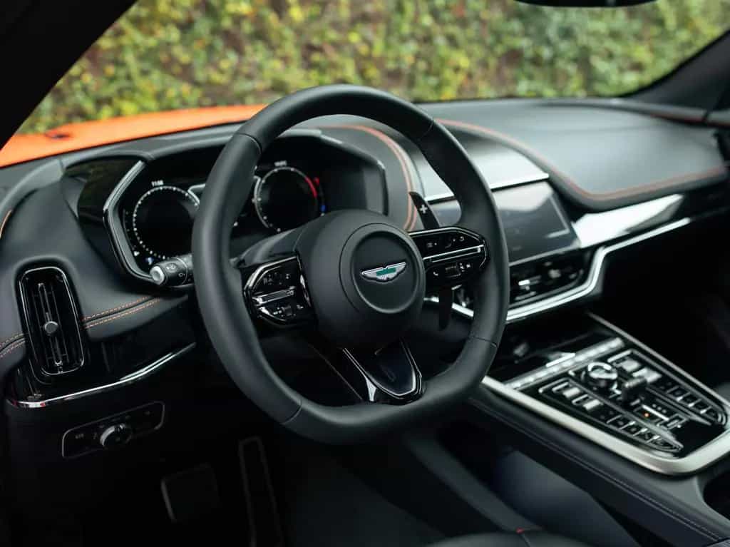 Aston Martin DBX 707 | NEW | VAT | Synapse Orange null-photo-29