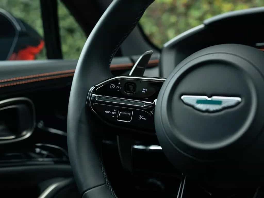 Aston Martin DBX 707 | NEW | VAT | Synapse Orange null-photo-31