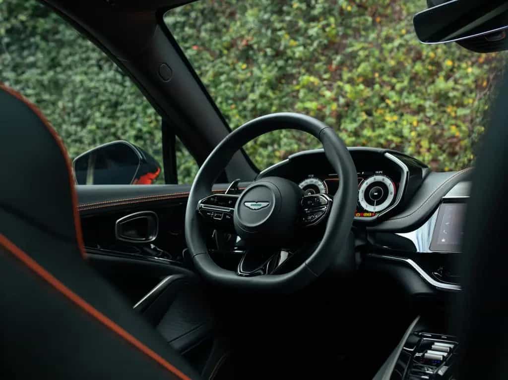Aston Martin DBX 707 | NEW | VAT | Synapse Orange null-photo-34