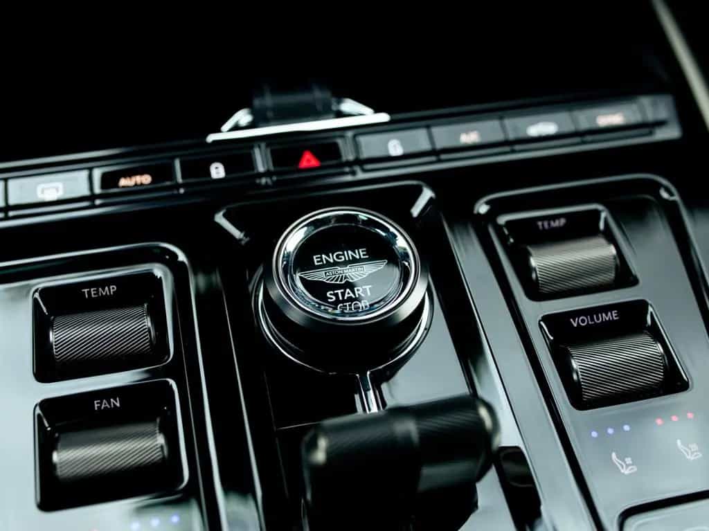 Aston Martin DBX 707 | NEW | VAT | Synapse Orange null-photo-38