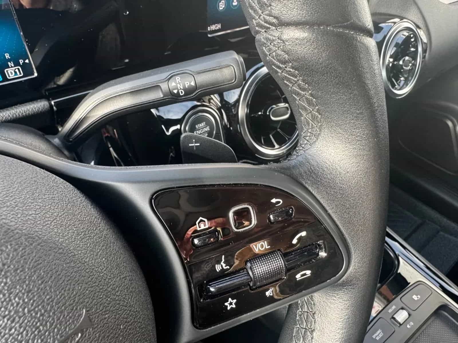 Mercedes-Benz B-Class 180 10/2019-photo-15