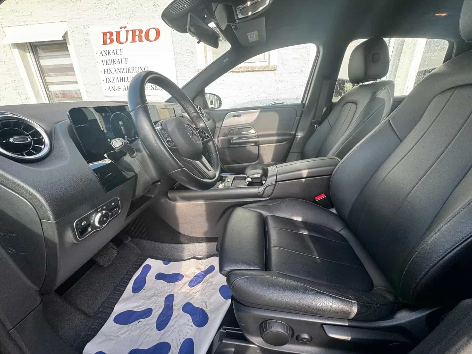 Mercedes-Benz B-Class 180 10/2019-photo-9